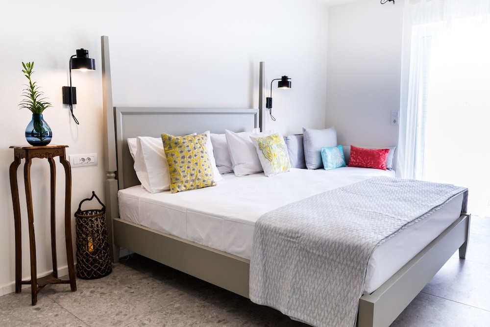 Lemon Tree House Hotel 12/50