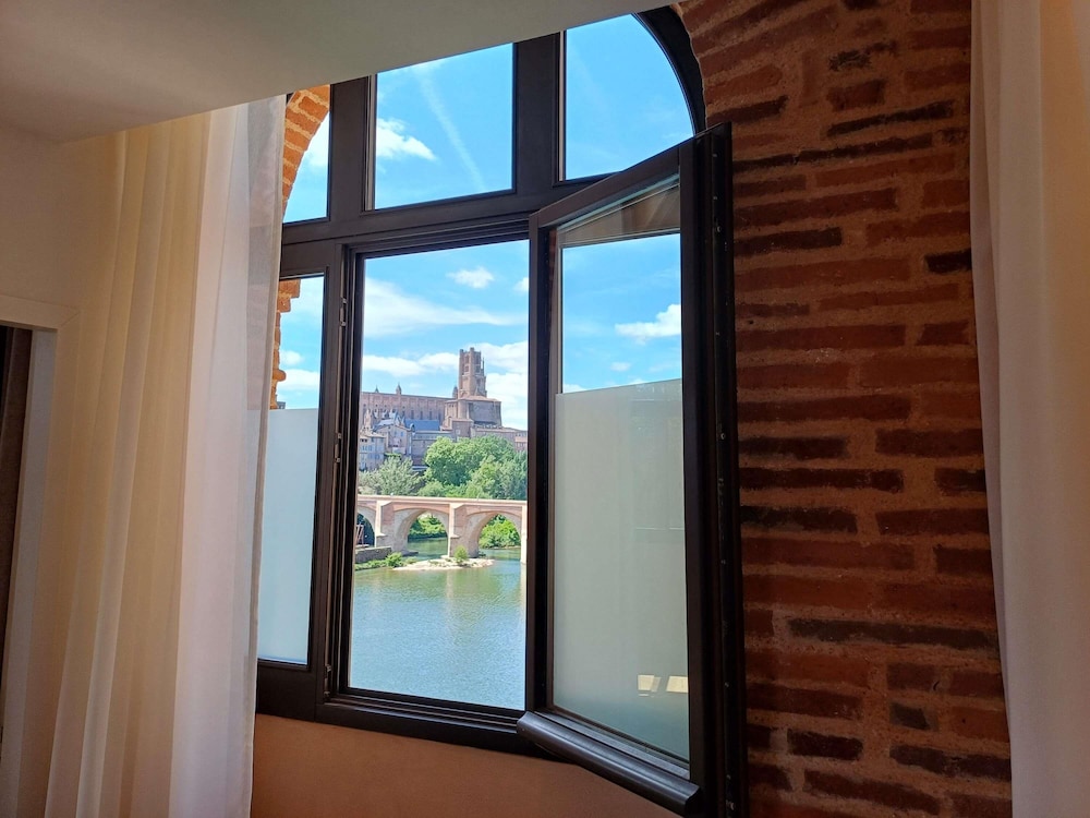 Mercure Albi Bastides 37/61