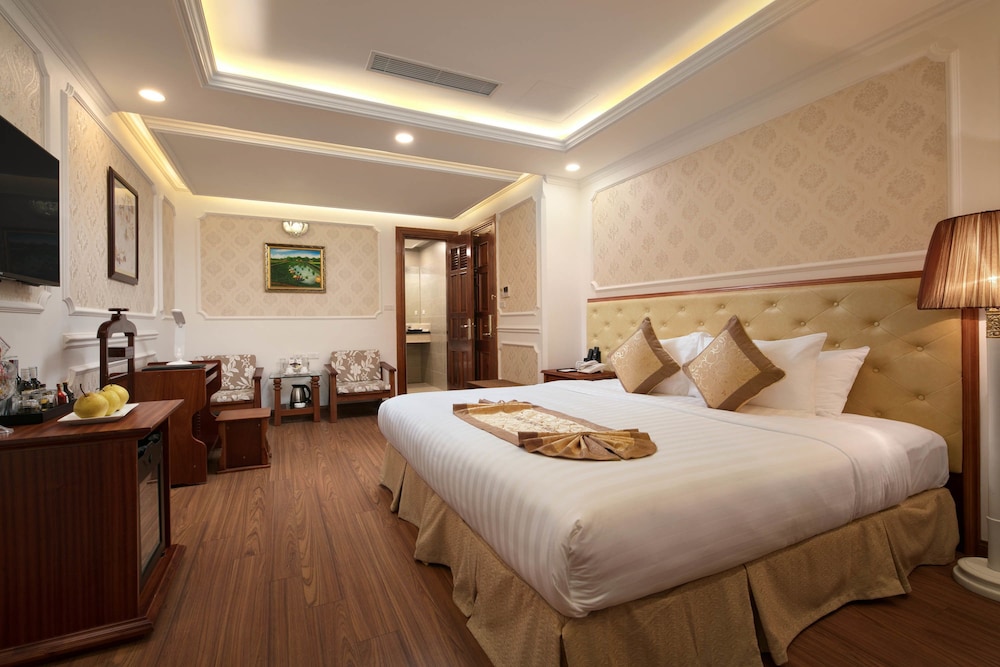 Champton Hanoi Hotel 24/63