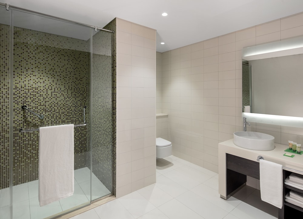 Hyatt Place Dubai Jumeirah Residences 7/50