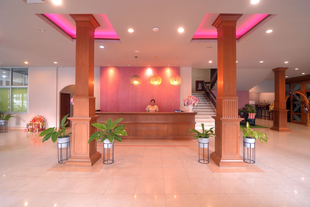 Chumphon Gardens Hotel 6/64