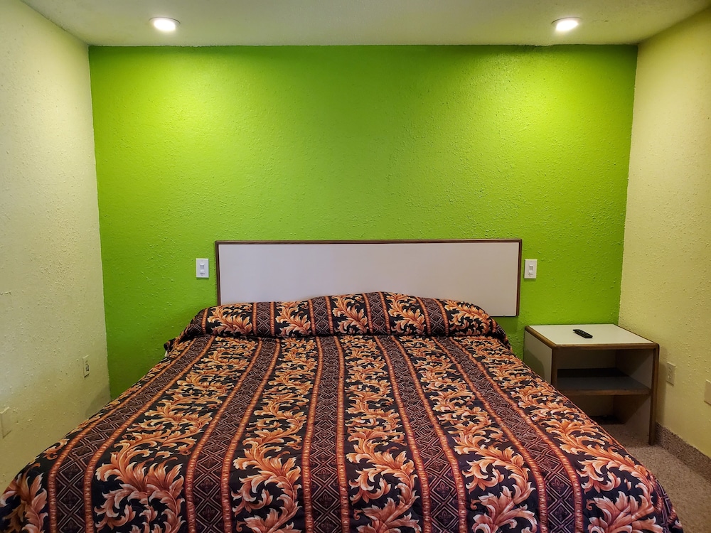Travel Inn Motel 17/50