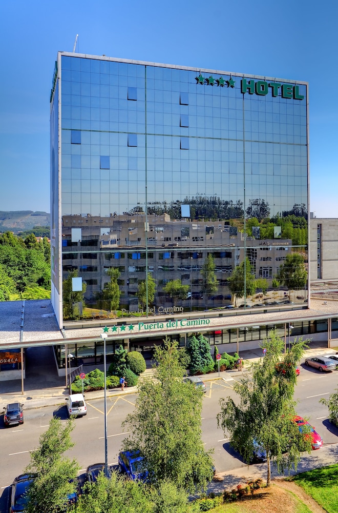 Hotel Oca Puerta Del Camino 3/70