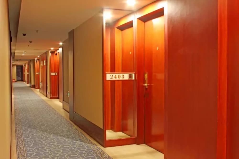 JUNYU GRAND HOTEL 22/33
