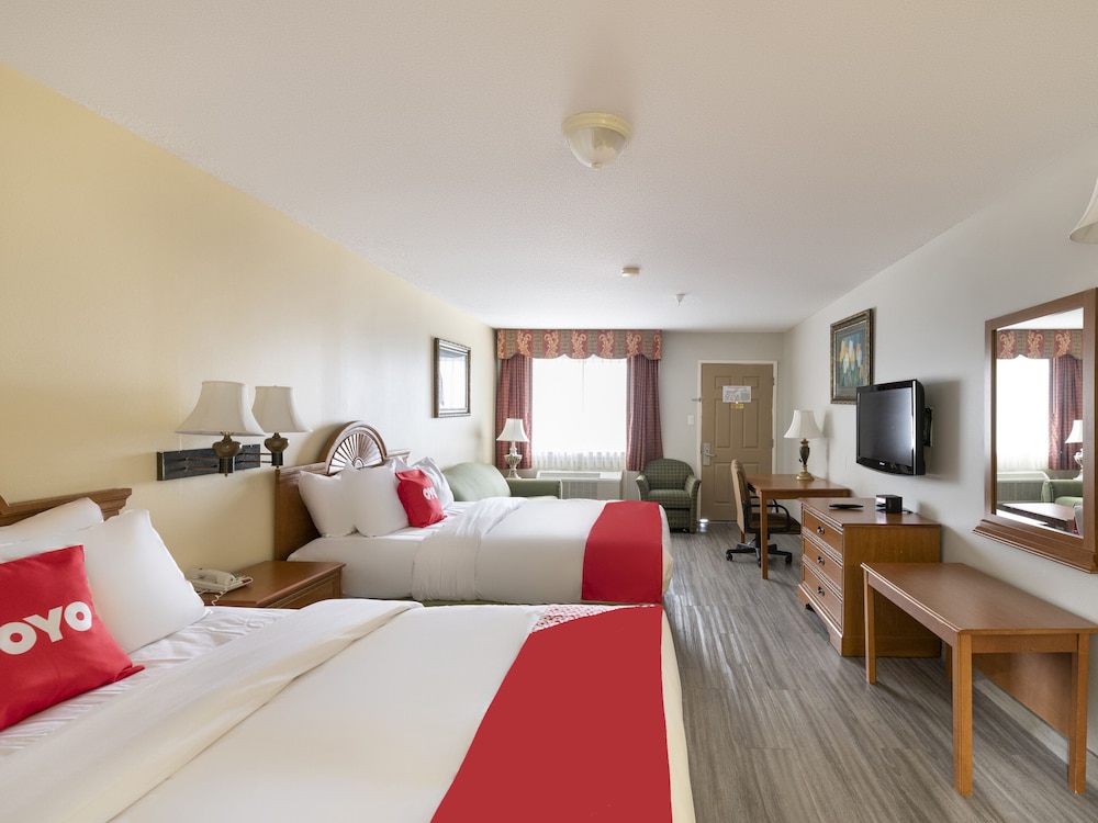 OYO Hotel Stafford TX I-69 North 16/42