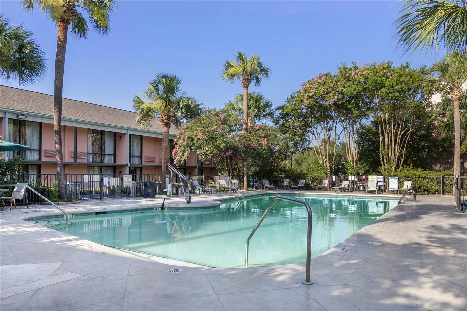 Best Western Charleston Inn 3/33