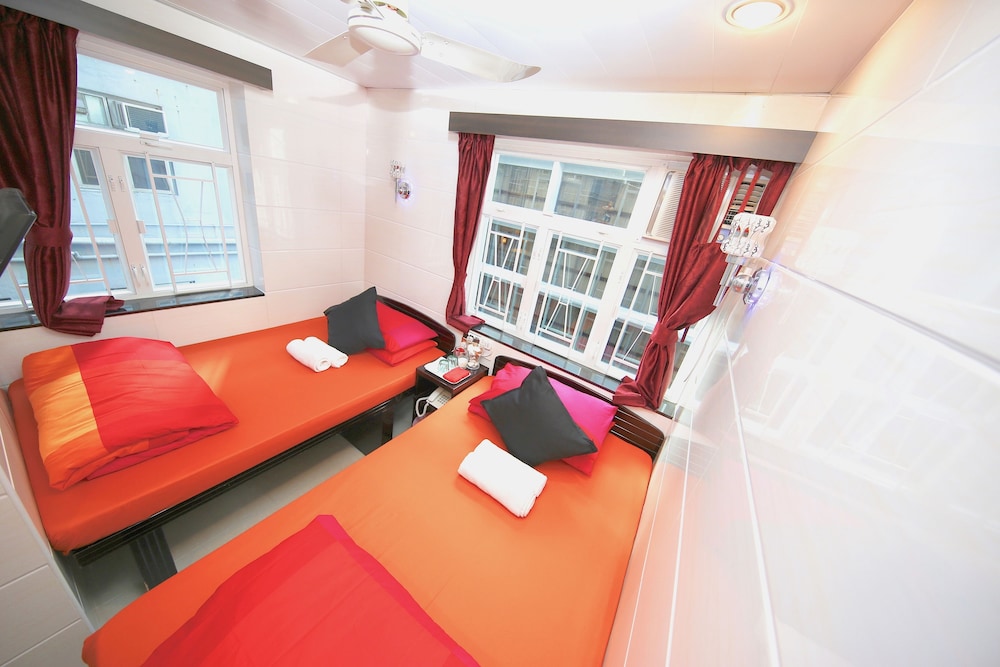 Canada Hotel 17/50