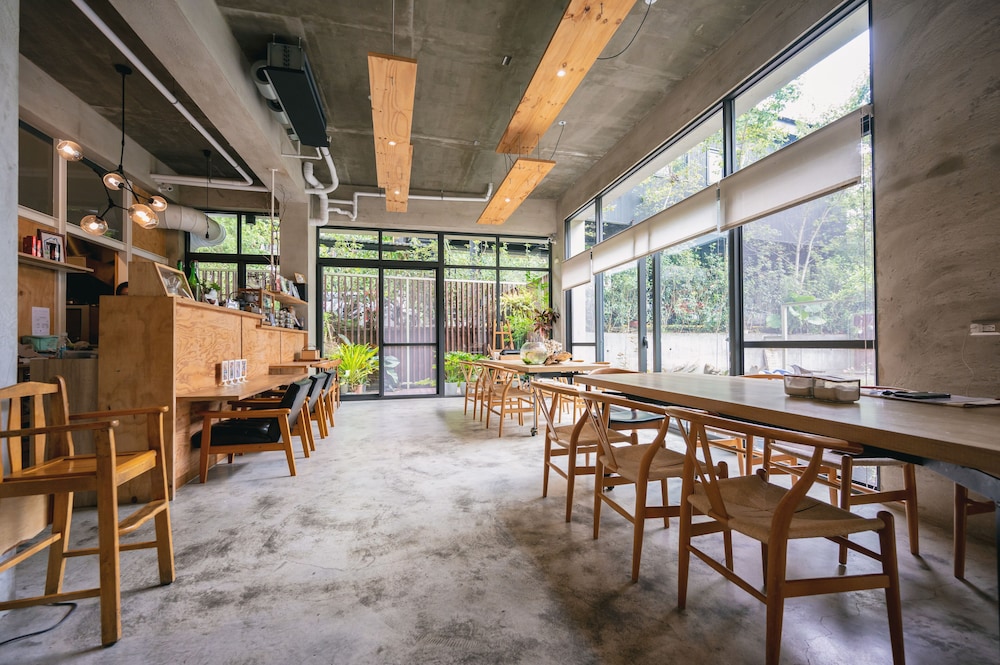 Sun Moon Inn 57/73