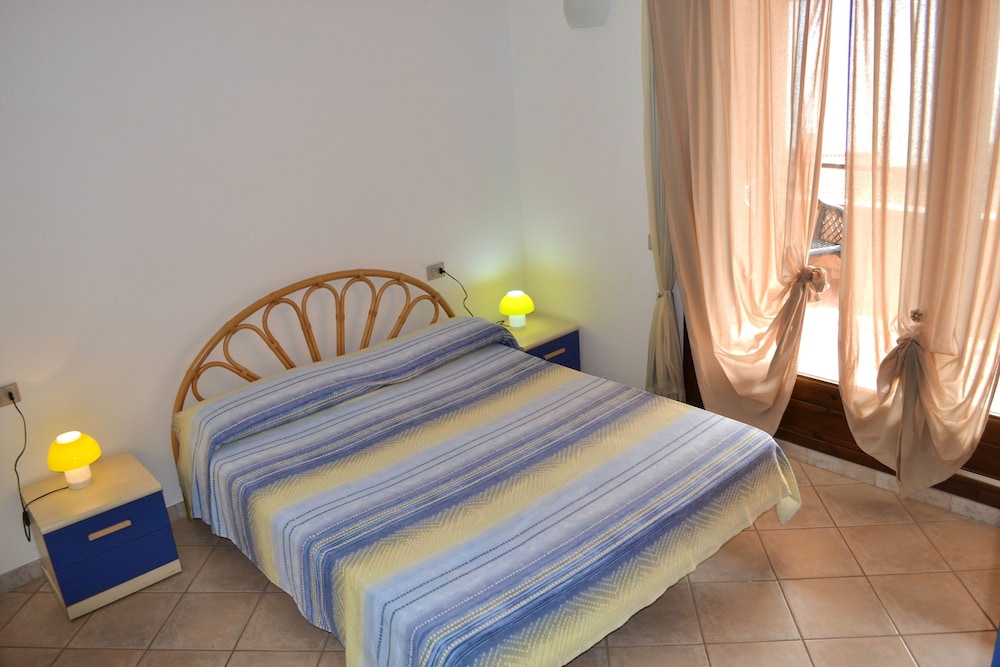 Villaggio Porto Corallo 16/50