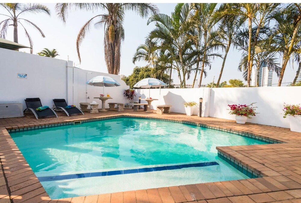 Flamingo Lodge 45/69