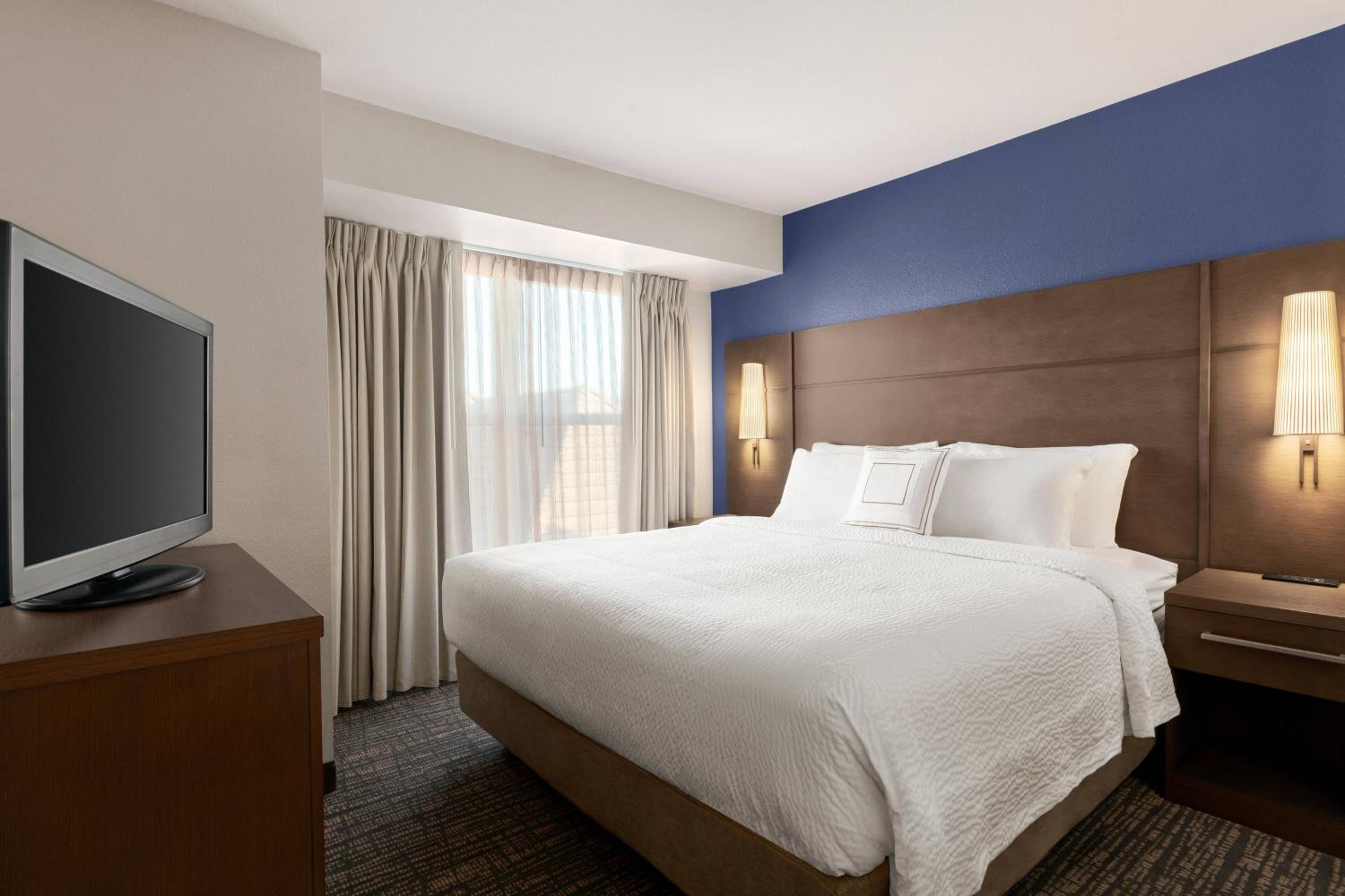 Studio, King Bed, Bathtub, Accessible, Residence Inn Salinas Monterey 2/5