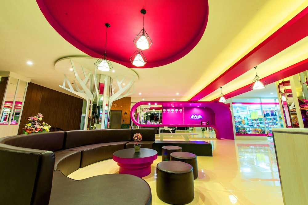 Sunday JA Plus Hotel 15/65