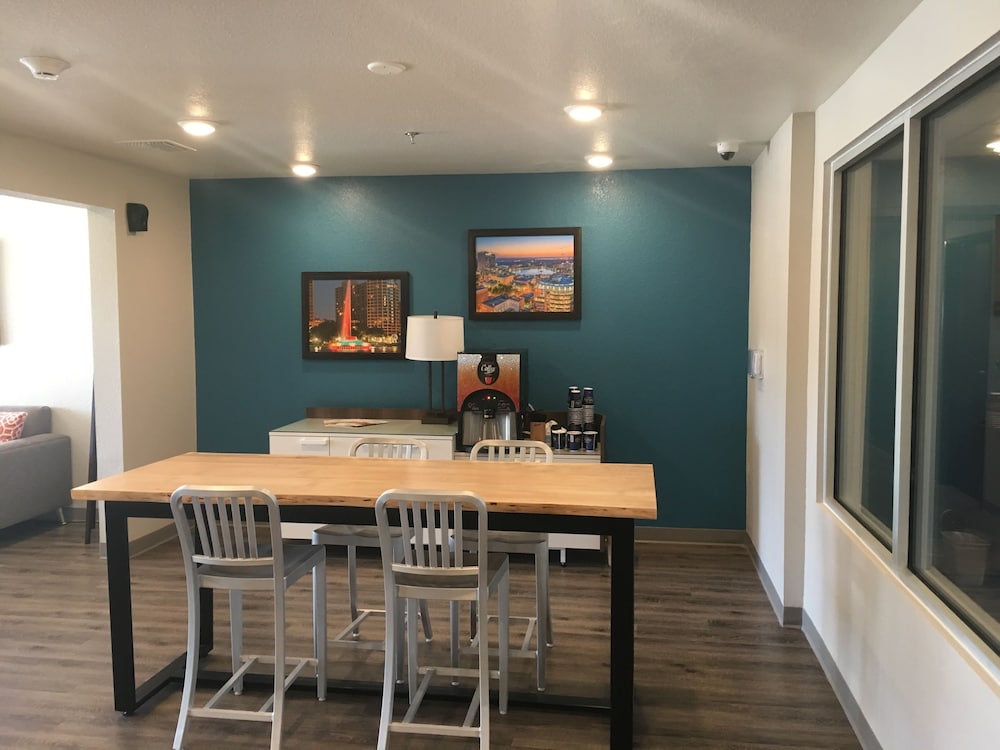 Woodspring Suites Orlando International Drive 25/43