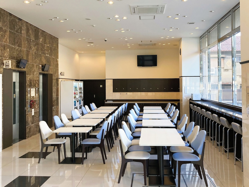 Toyoko Inn Osaka Kadomashi Ekimae 36/39