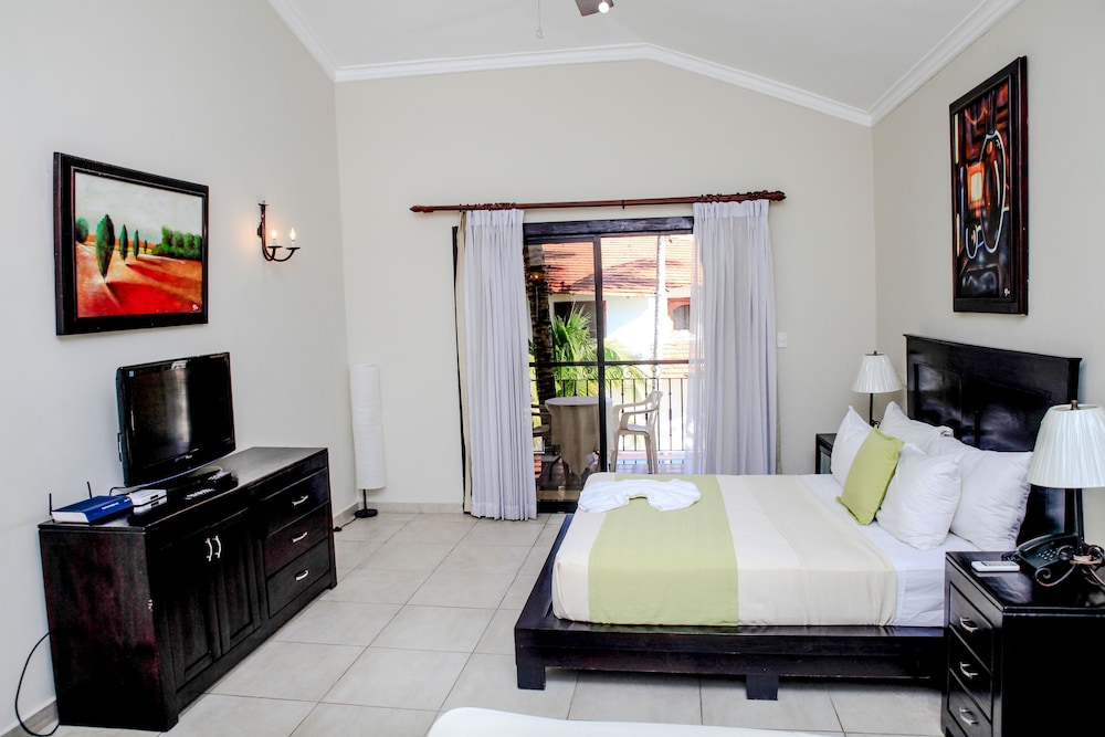 Seranta Brisas de Bavaro Ex the Mt Hotel 12/50