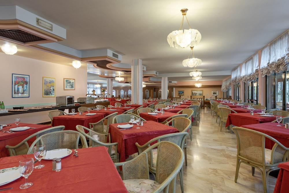 Park Hotel Oasi 60/71