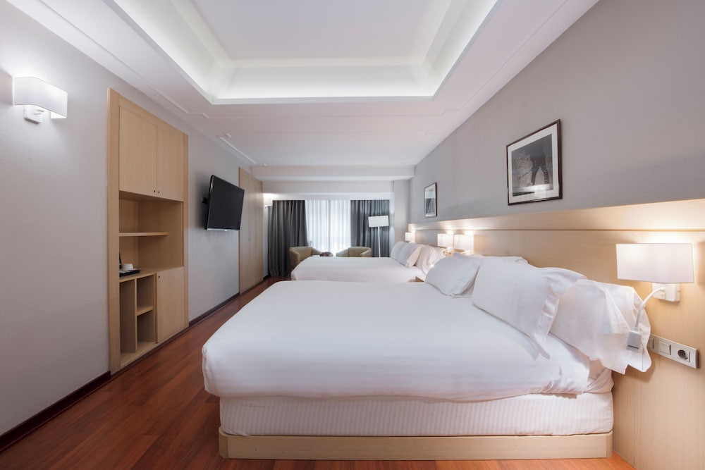 Suites Plaza Hotel & Wellness 11/50