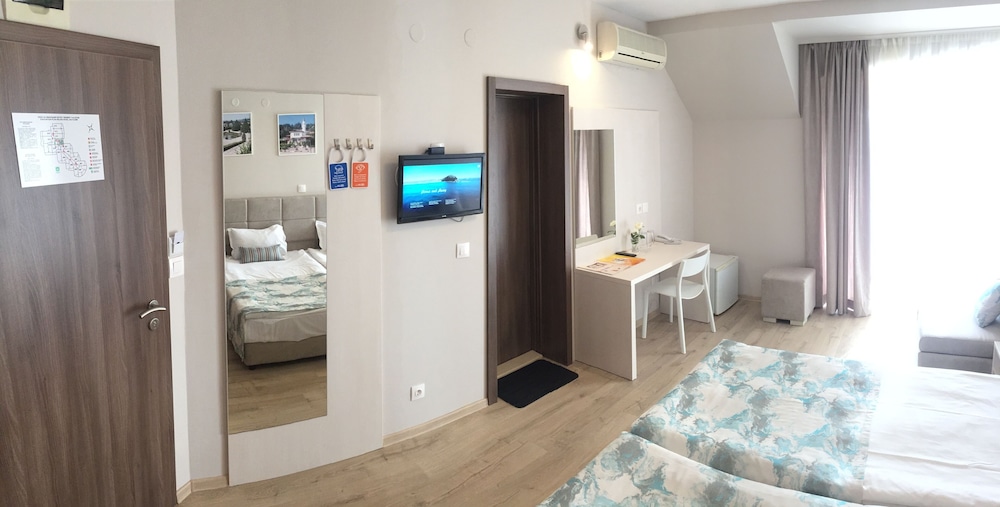Hotel Helios 18/38
