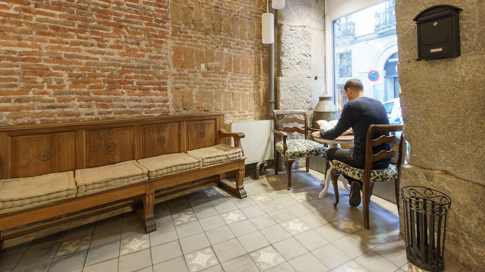Hostal Madrid 25/50