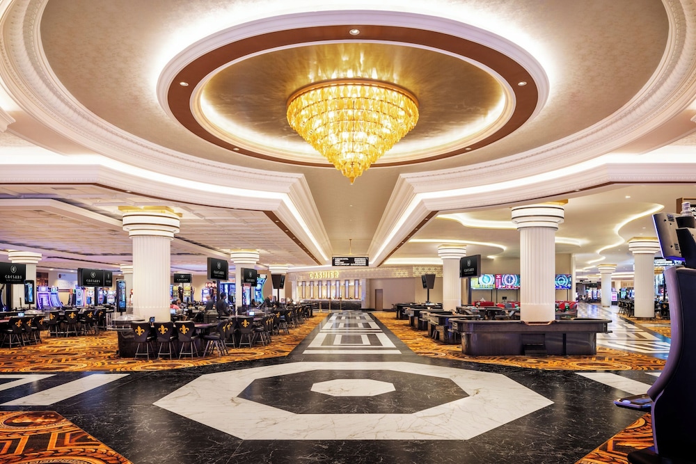 Nobu Hotel New Orleans - A Caesars Rewards Destination 5/38