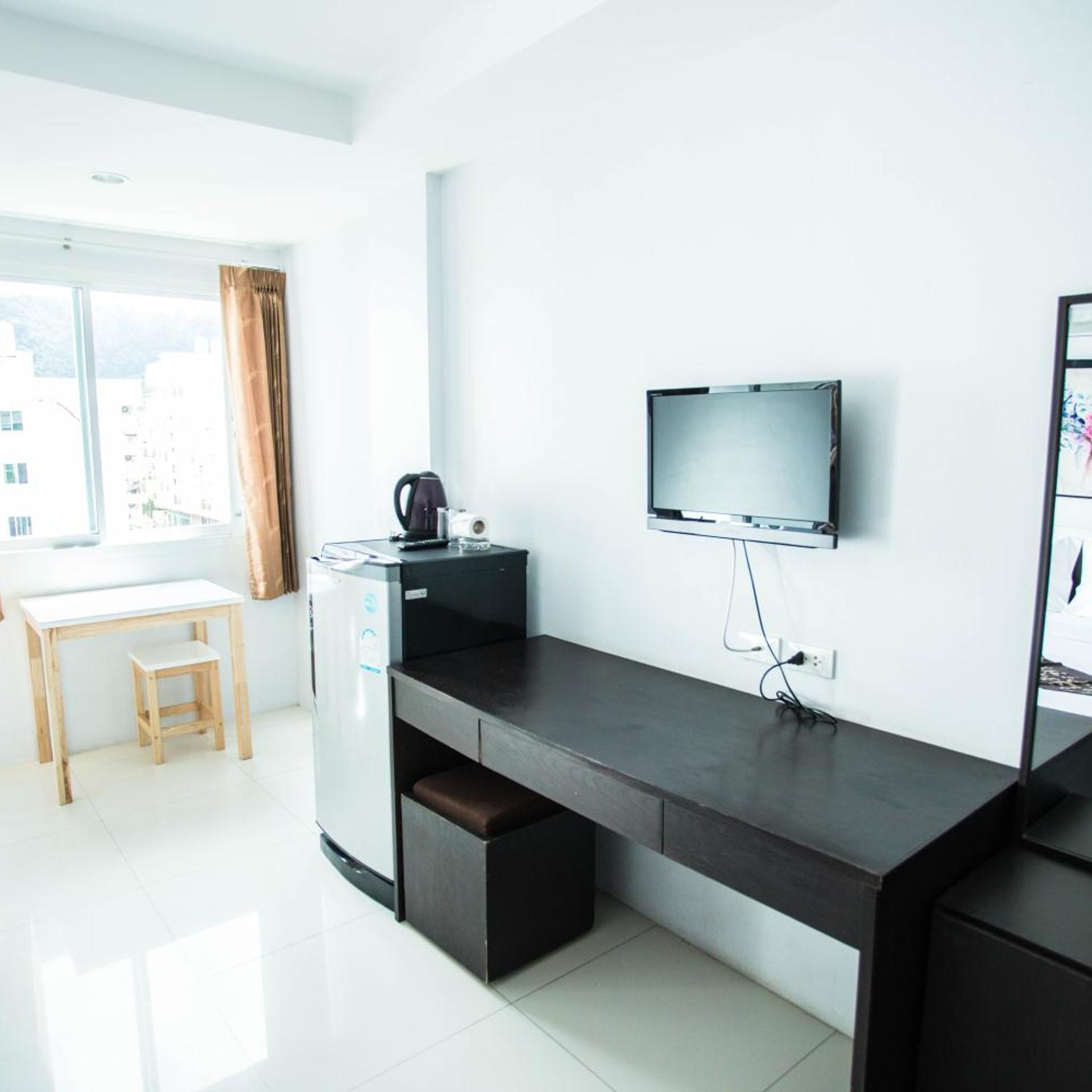 Bad Boys Guesthouse Patong 57/65