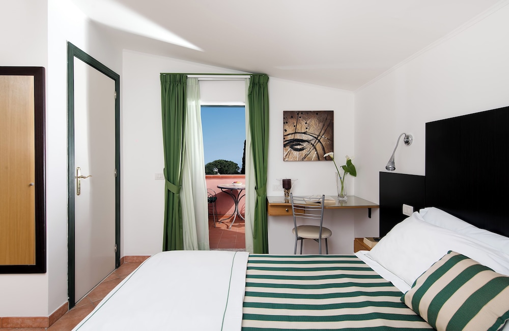 غرفة بانورامية بسرير كوين، Hotel La Pensione Svizzera 2/3