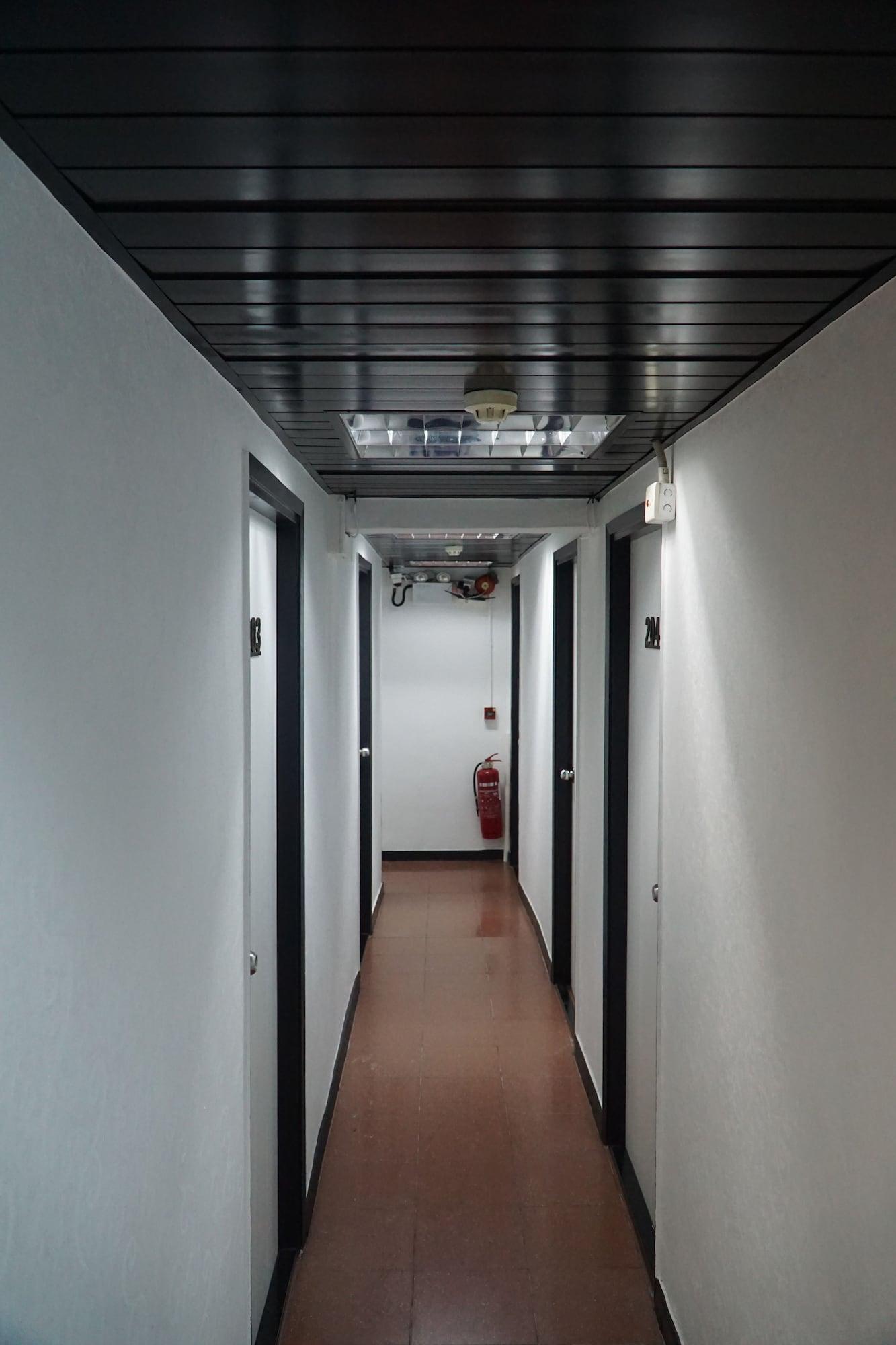 Spin Hotel 3/53
