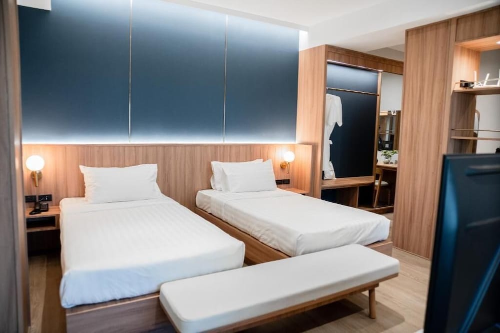 Sirin Hotel & Resident 12/50