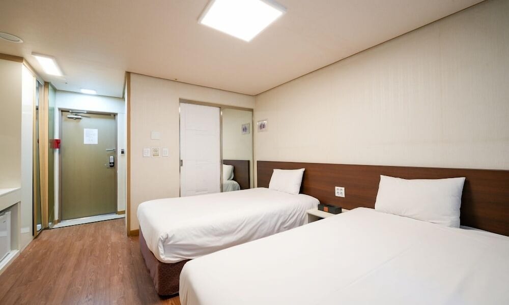 Galaxy Hotel 22/48