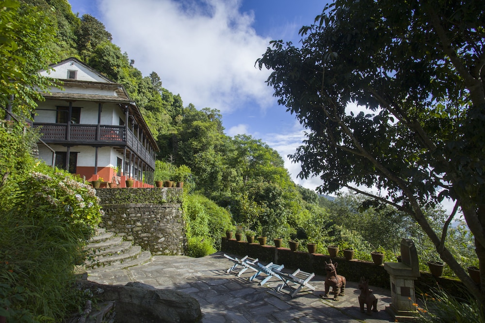 Everest Manla Resort 41/50