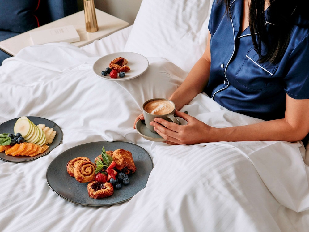 Mercure Melbourne Doncaster 30/70