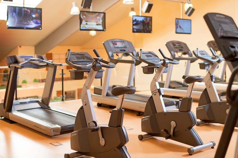 Maifeld Sport- Und Tagungshotel 28/50
