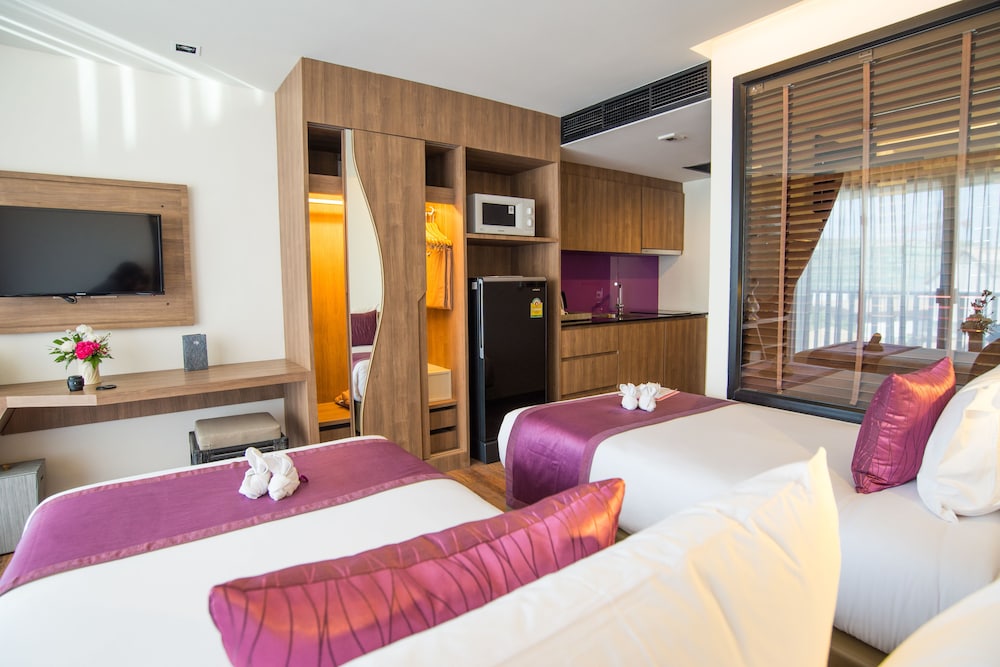 The Beach Heights Resort 34/76