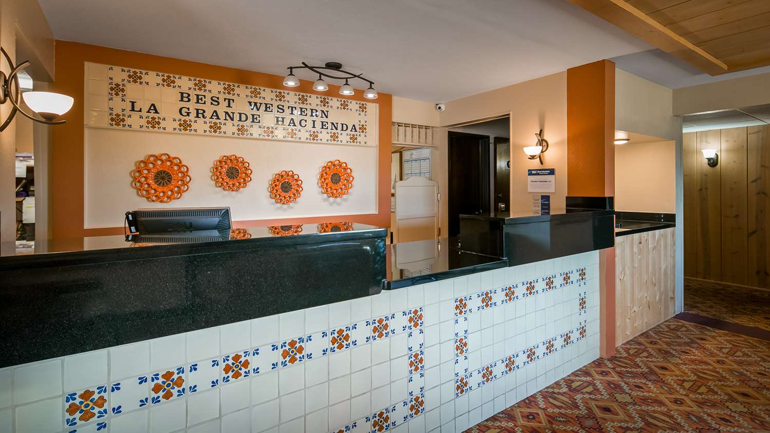 Best Western La Grande Hacienda 2/9