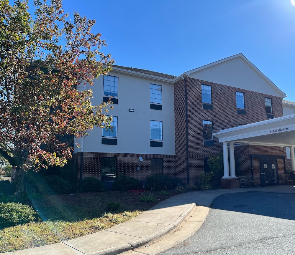 Comfort Inn & Suites Lexington South 5/46
