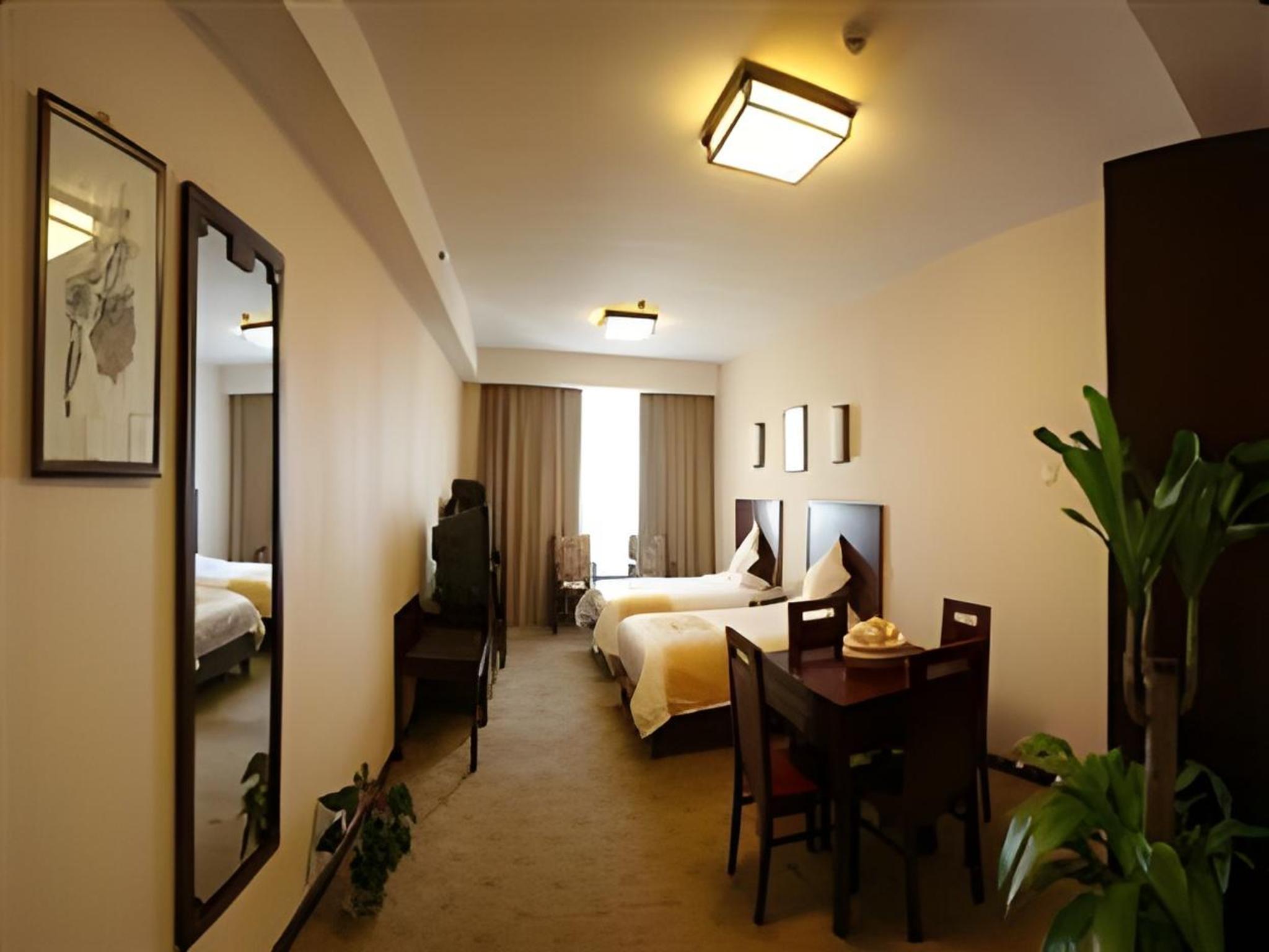 Ruyi Business 26/32