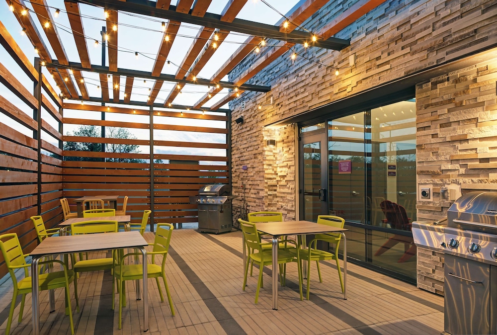 Home2 Suites by Hilton Salem 43/49