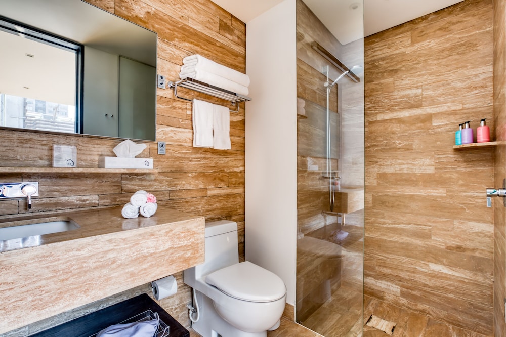 AR 218 Hotel by ULIV 55/58