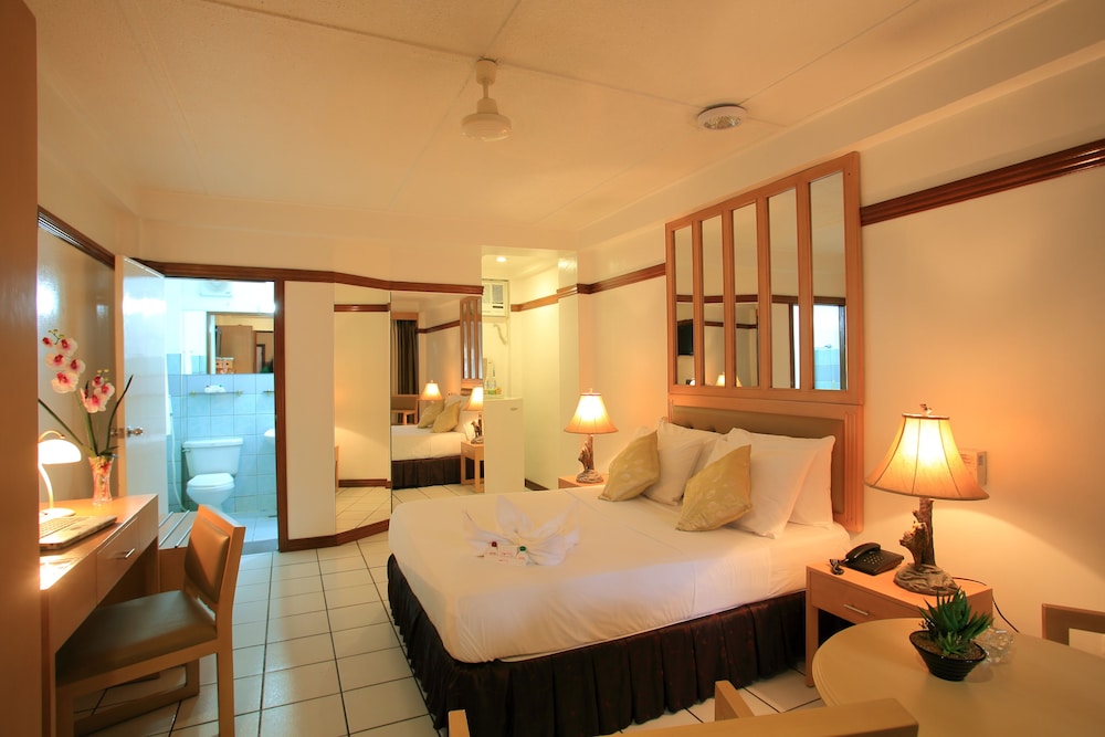 Orchid Inn Resort 35/57