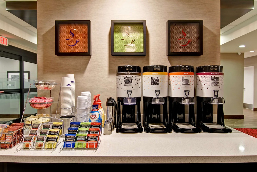 Hampton Inn And Suites Detroit Troy 52/64