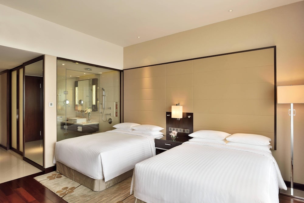 KOCHI MARRIOTT HOTEL 12/52