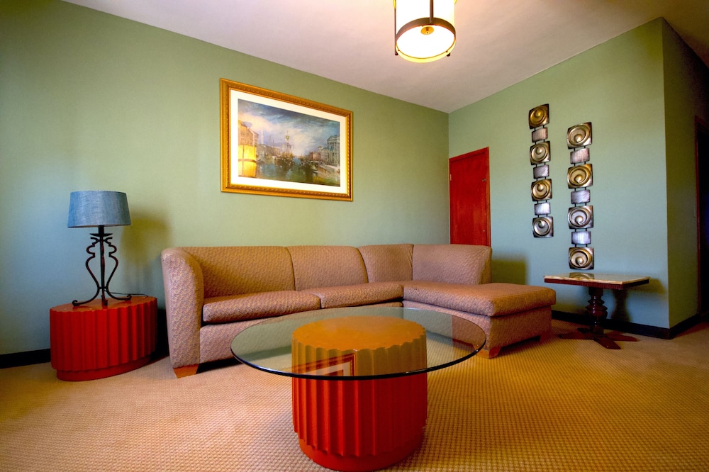 Hotel Consulado Inn 34/46