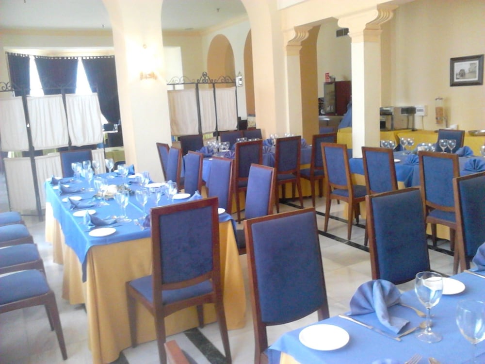 Gran hotel Marmolejo 18/28