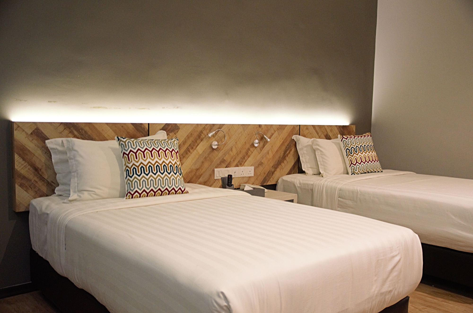 2 BEDROOMS, APARTMENT