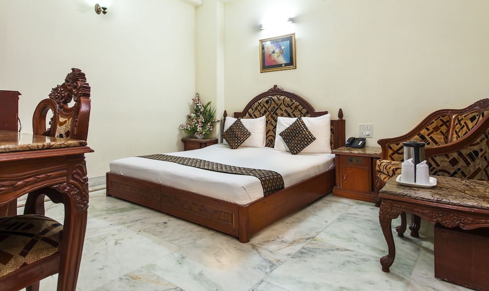 Sunstar Residency 34/62