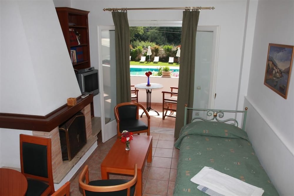 Paradise Inn 30/50