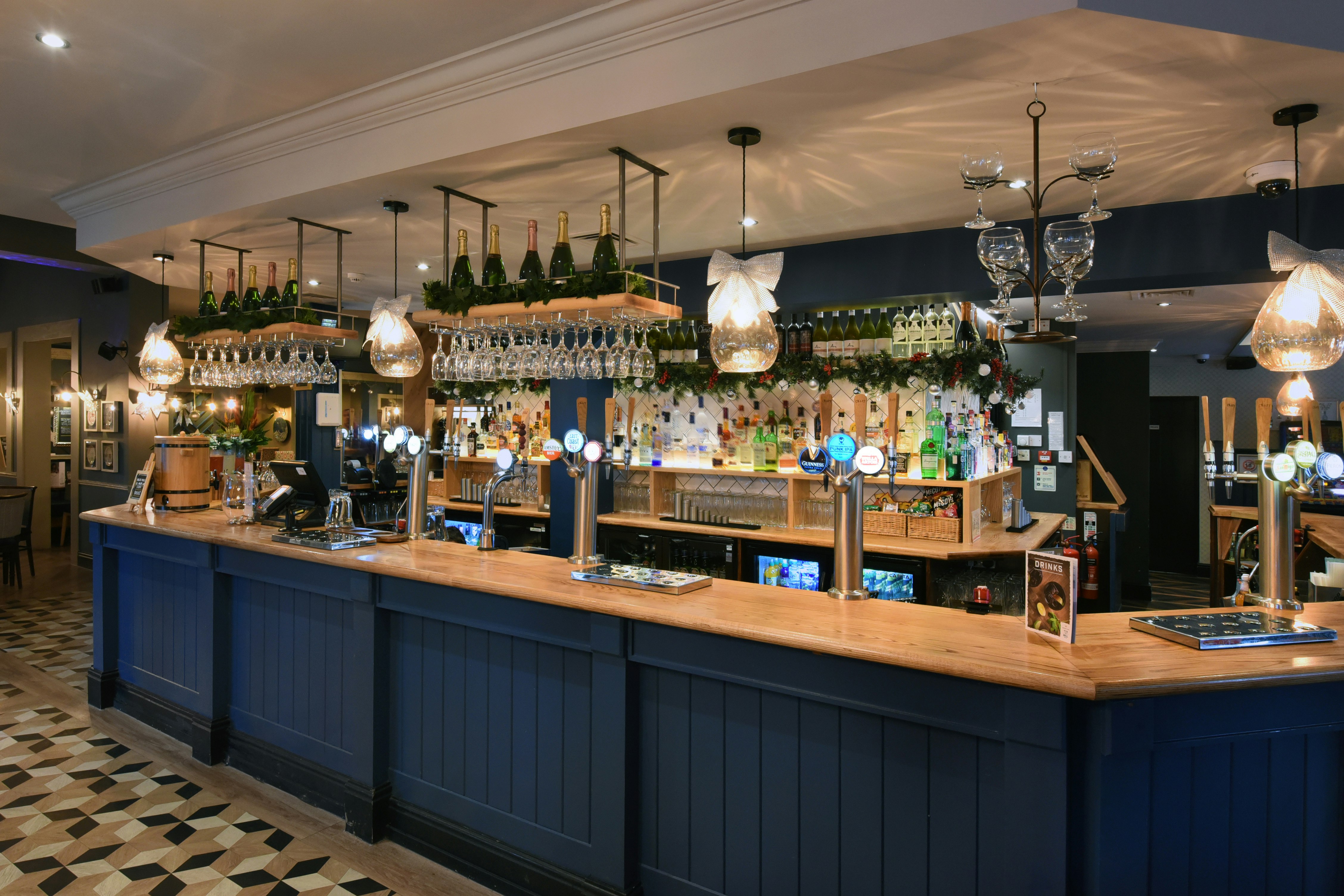 The Waterside Hotel 43/48