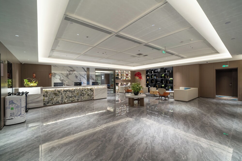 ECHIC HL (Guangzhou Shamian Island Huangsha Subway Station) 8/33