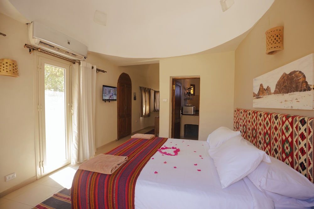 Bedouin Moon Hotel 9/50