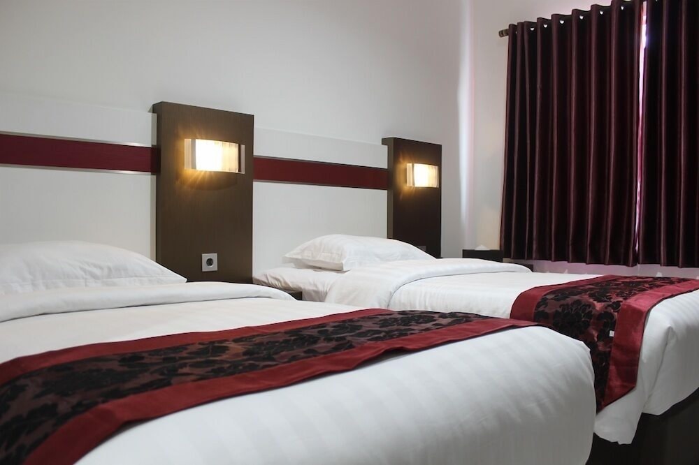 Ideas Hotel Ibrahim Adjie 9/31